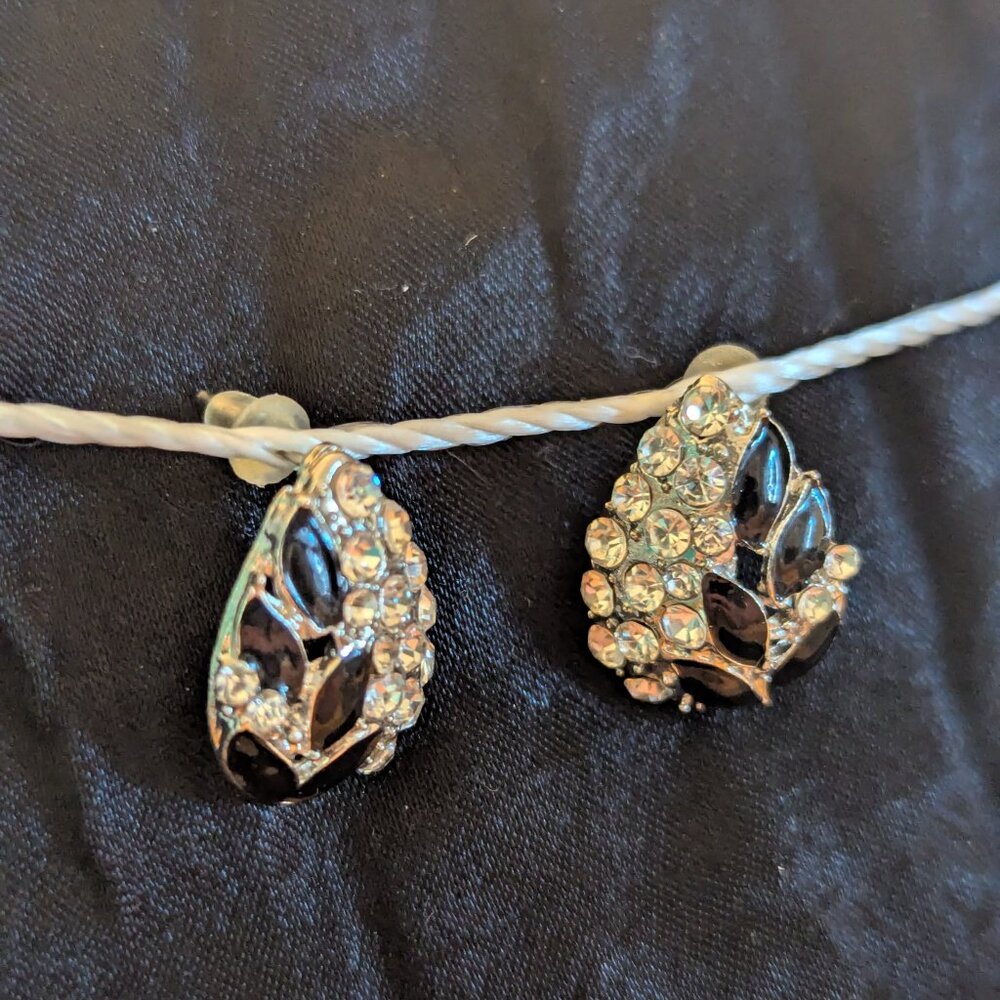 Pair of earrings - Picture 4 of 4